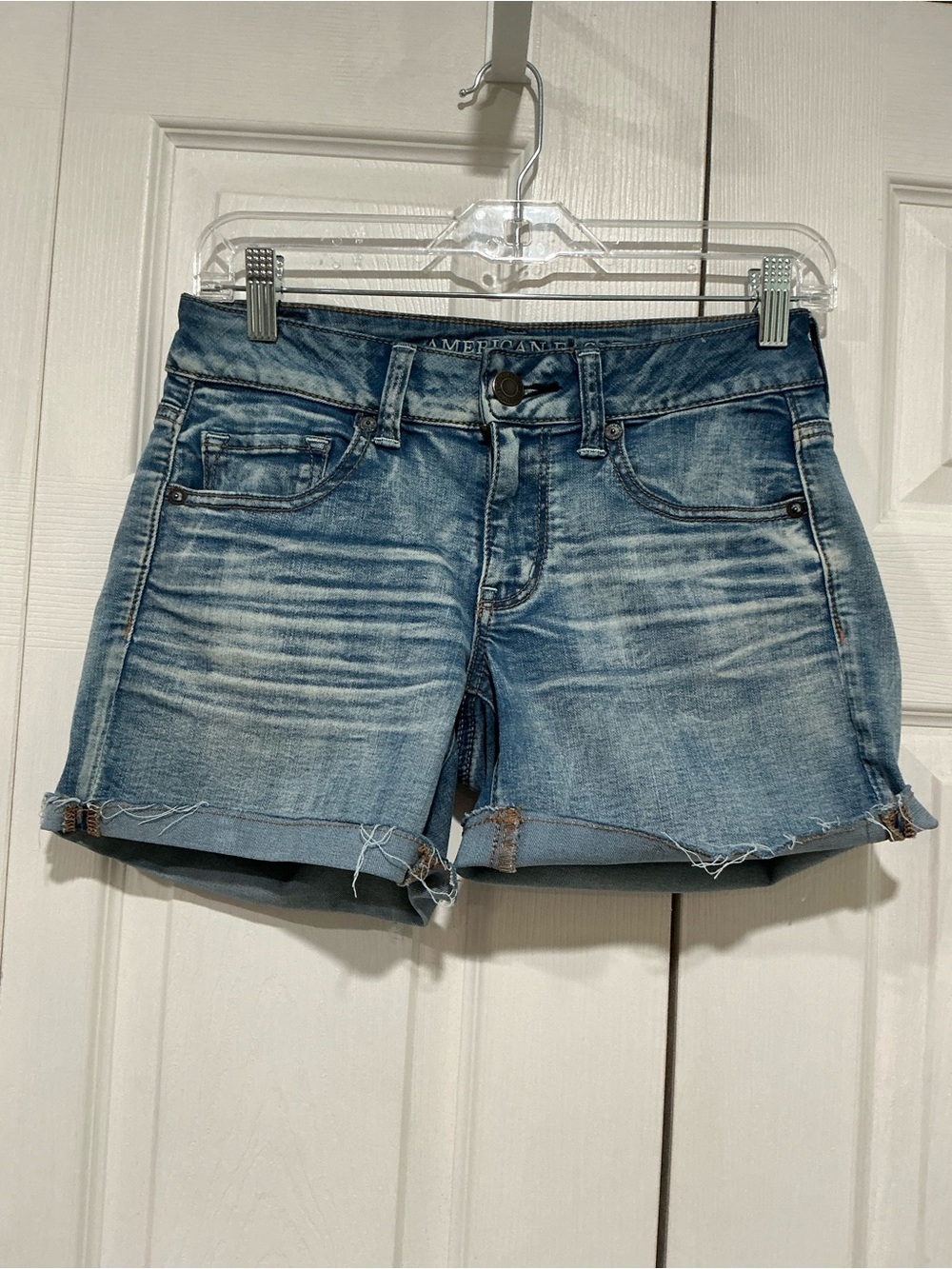 🤎 American Eagle Super Super Strwtch Midi Blue Denim Jean Shorts - Size 4